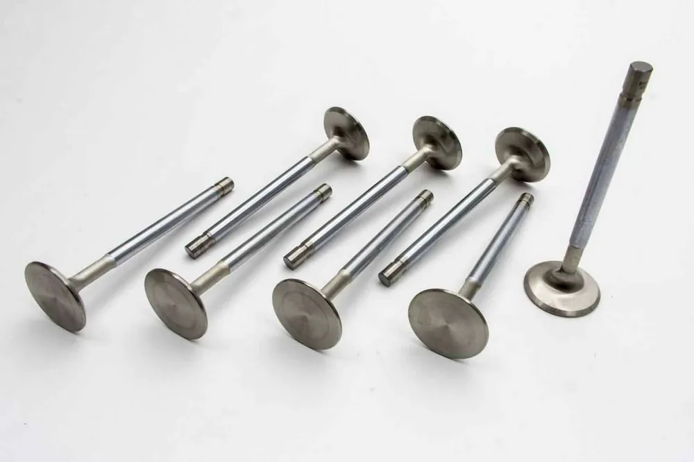 MANLEY BBC S/F 2.065in Intake Valves 10714-8 Professional Grade